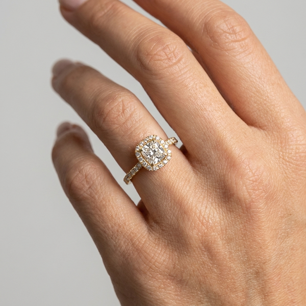 Bague Diamant Taille Coussin EVS1 0,5 Carats