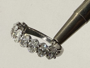 Demi alliance Or blanc Diamants de synthèse Ovales