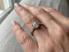 Solitaire chaton illusion en or blanc 750/1000 serti d’un brillant 0,65 ct , Couleur G H, Pureté VS