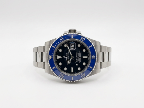 Montre Rolex Collector Oyster Professional Submariner Monster Cookie en Or blanc 750/1000, année 2023