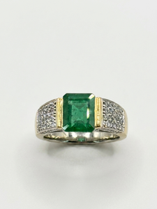 Bague Or blanc Émeraude et diamants