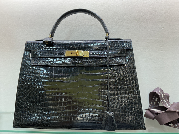Sac Hermès Kelly croco noir