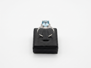 Bague « Mauboussin » or blanc, Topaze, diamants