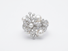 Bague MIKIMOTO Or blanc Diamants brillants Perles fines