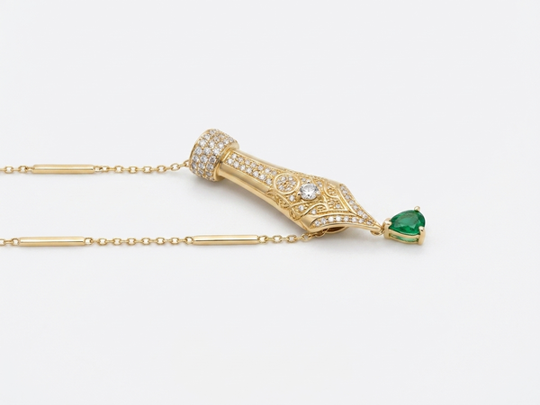 Pendentif FRED Or jaune Émeraude et Diamants brillants