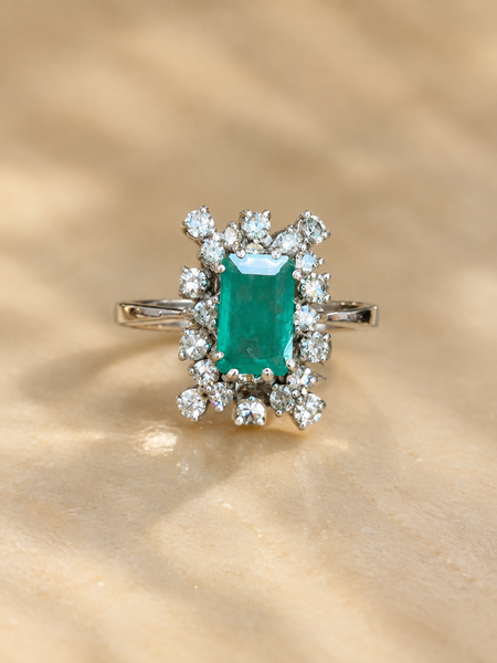 Bague Or blanc Emeraude Diamants