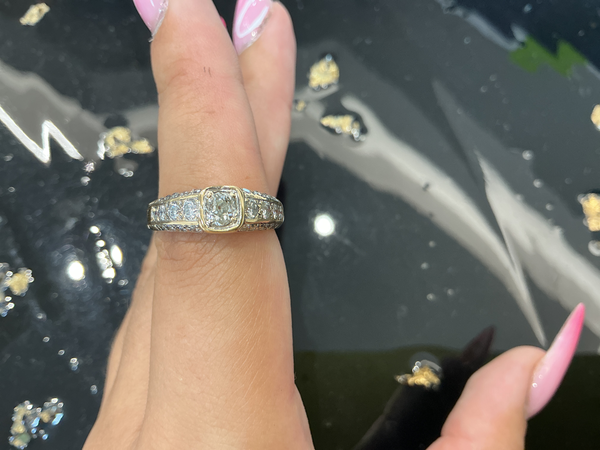 Bague ancienne or jaune et diamants