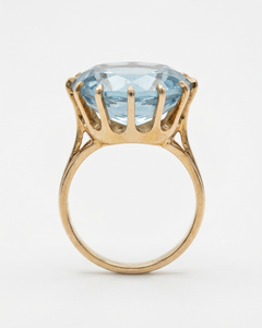 Bague années 60 Or rose Aiguë marine sur griffes