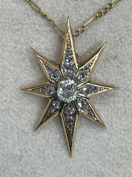 Chaîne Pendentif Etoile Or jaune et Diamants taille ancienne